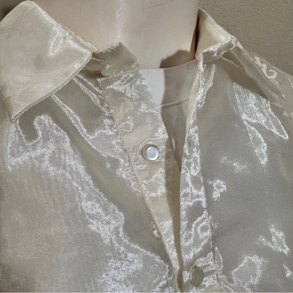 Men’s Filipino Traditional Sheer Ivory Barong - Picture 8 of 12